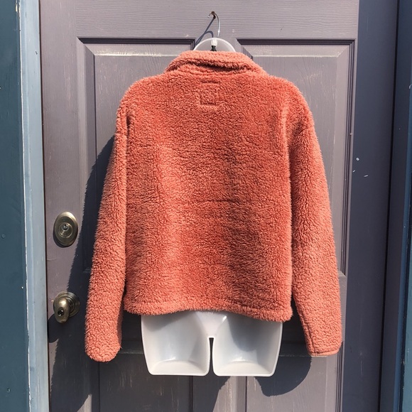 So COZY SOFTEST SHERPA sweater - Picture 7 of 11